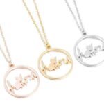 Bouledogue Avenue Pour Humains Collier pour Femme - Bouledogue Lignes de Coeur