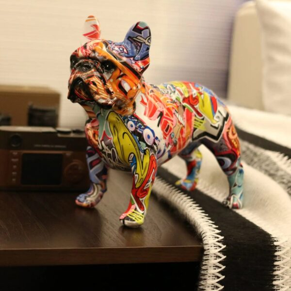 Statue Bouledogue Français en Résine Colorée – Ornement Décoratif Unique pour Maison et Bureau