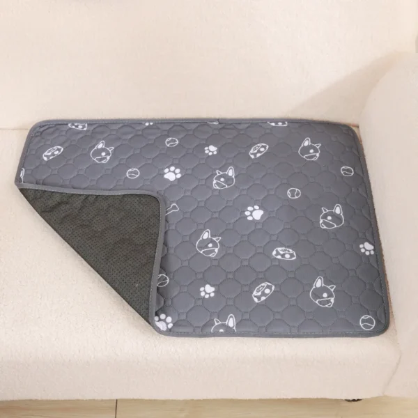 Tapis Absorbant Lavable pour Chien - Éducation Propreté - Bouledogue Avenue https://bouledogueavenue.com/wp-content/uploads/2026/08/S4d89cec7a470447393f3ef45459c1354d.webp