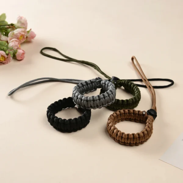 Laisse Mains Libres Anti-Chute avec Bracelet Poignet - Bouledogue Avenue https://bouledogueavenue.com/wp-content/uploads/2026/08/Sa9208e3656a04484846faa61199d77efc.webp